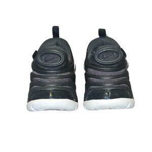 Nike Dynamo Free Sneaker | Black | Size 8C